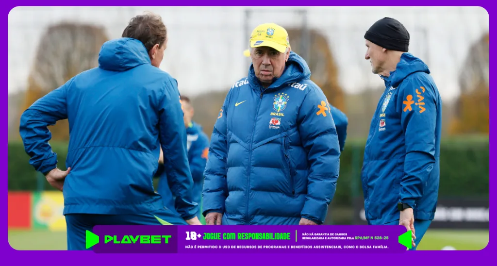 Imagem ilustrativa do técnico Carlo Ancelotti ao lado dos membros da comissão técnica no treino da Seleção Brasileira. Foto: Rafael Ribeiro/CBF