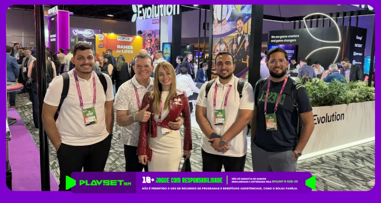 Representantes da C4B Gaming Group na SAGSE South America, em Buenos Aires, na Argentina