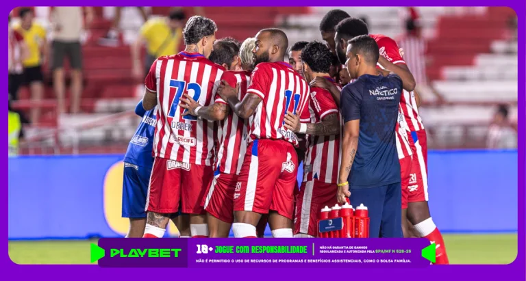 Imagem ilustrativa dos jogadores do Náutico reunidos no campo. Foto: Rafael Vieira/CNC